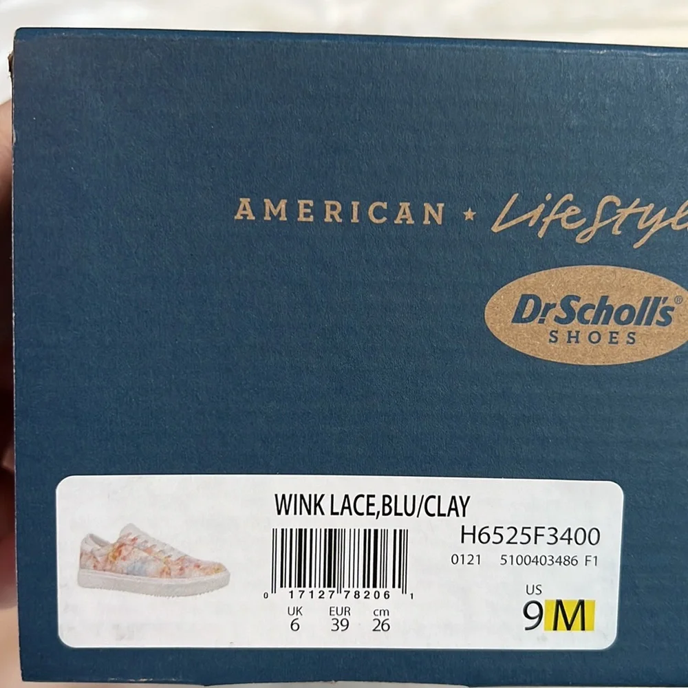 NIB Dr. Scholl’s Wink Lace Tie Dye Sneakers